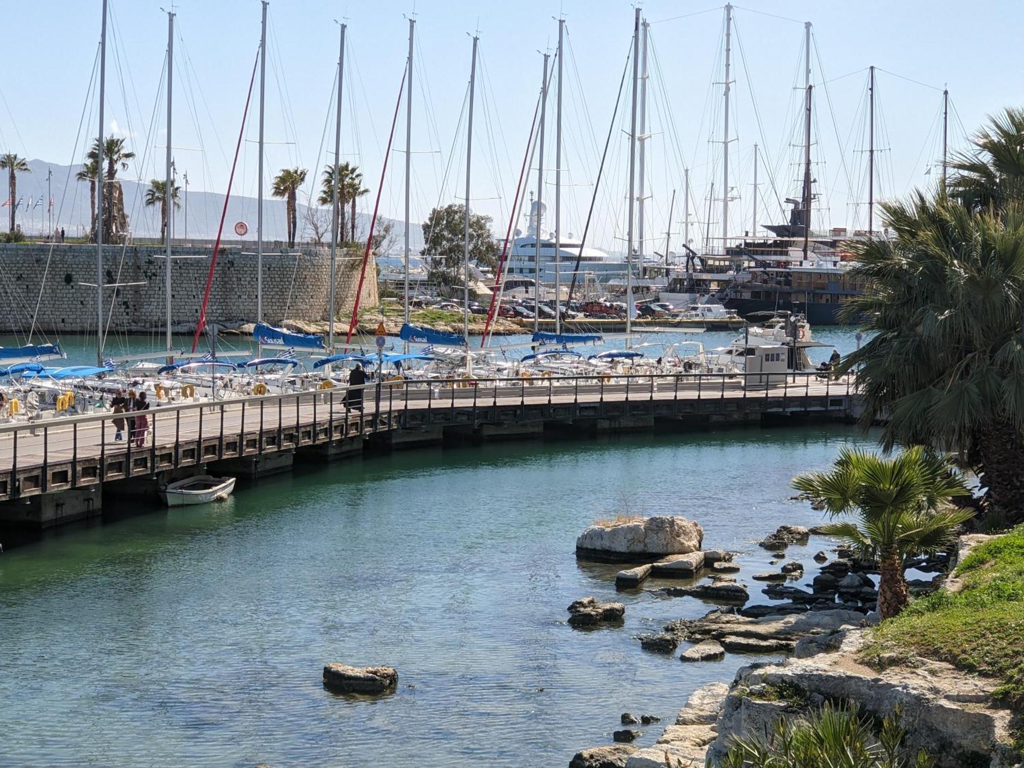 Harbor View Haven Apartman Pireusz Kültér fotó